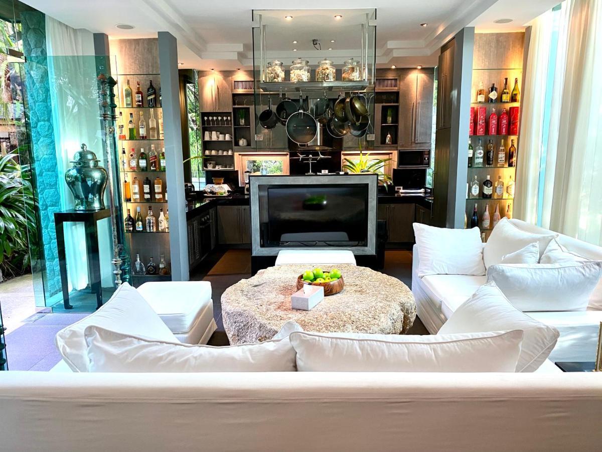 Villa On The Rocks, 4 Bedrooms, Phuket Surin Beach  Exterior foto